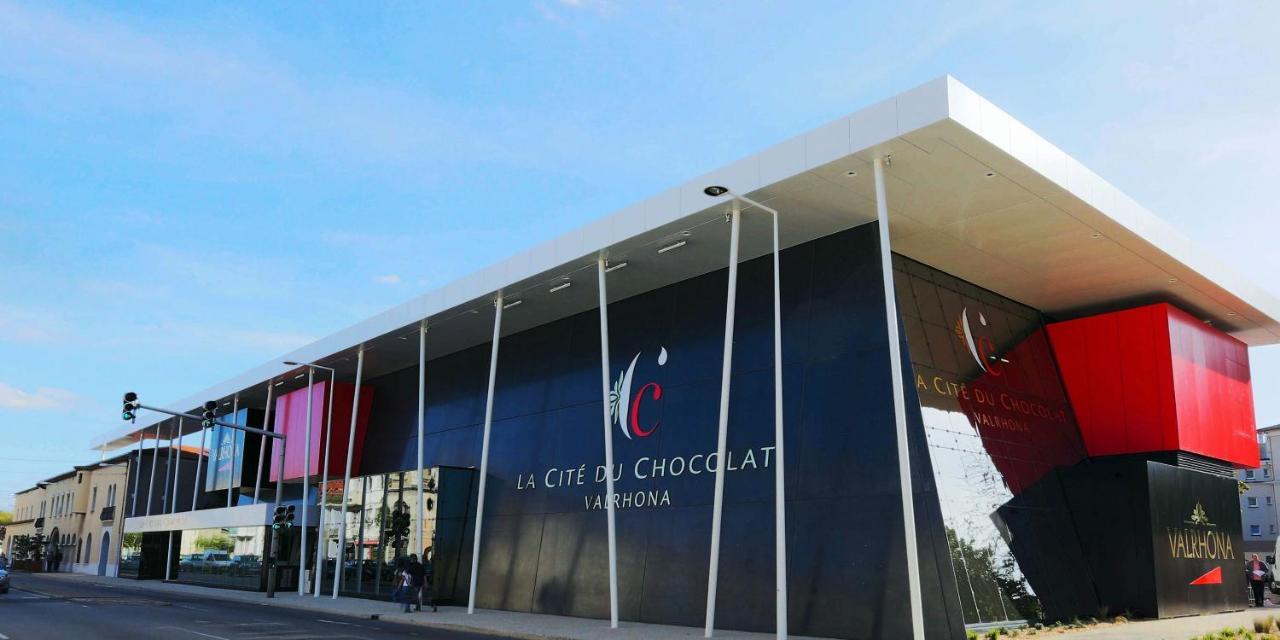 Coeuraccords, Spa & Bien-Etre Au Calme Naturiste Toute L'Annee Saint-Bardoux Exterior photo