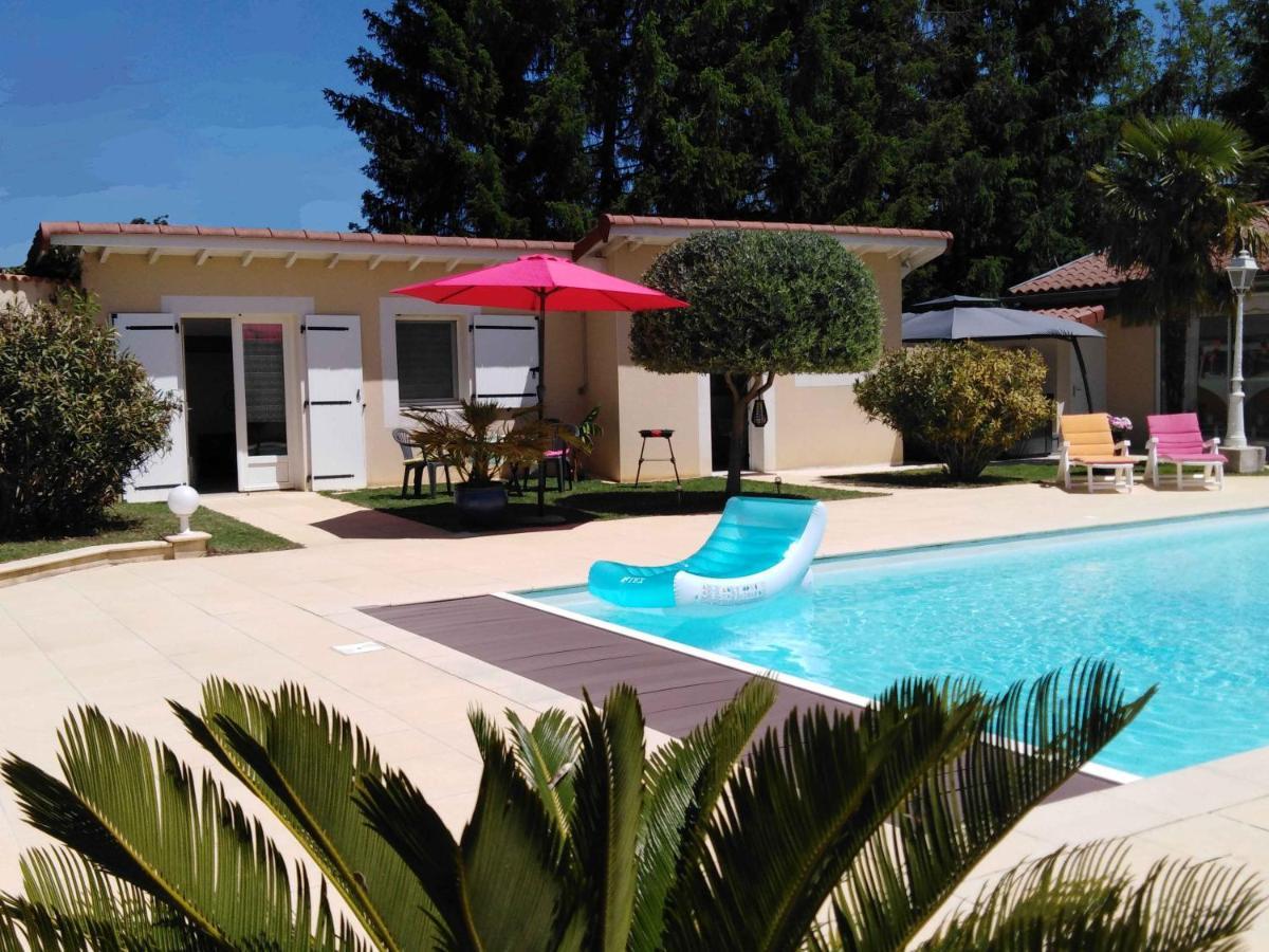 Coeuraccords, Spa & Bien-Etre Au Calme Naturiste Toute L'Annee Saint-Bardoux Exterior photo